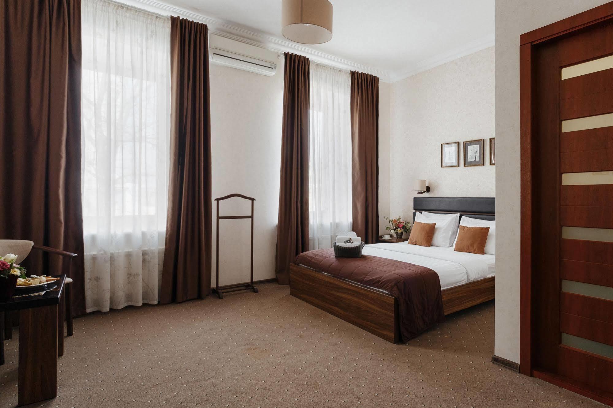Noname Hotel Odessa Exteriör bild