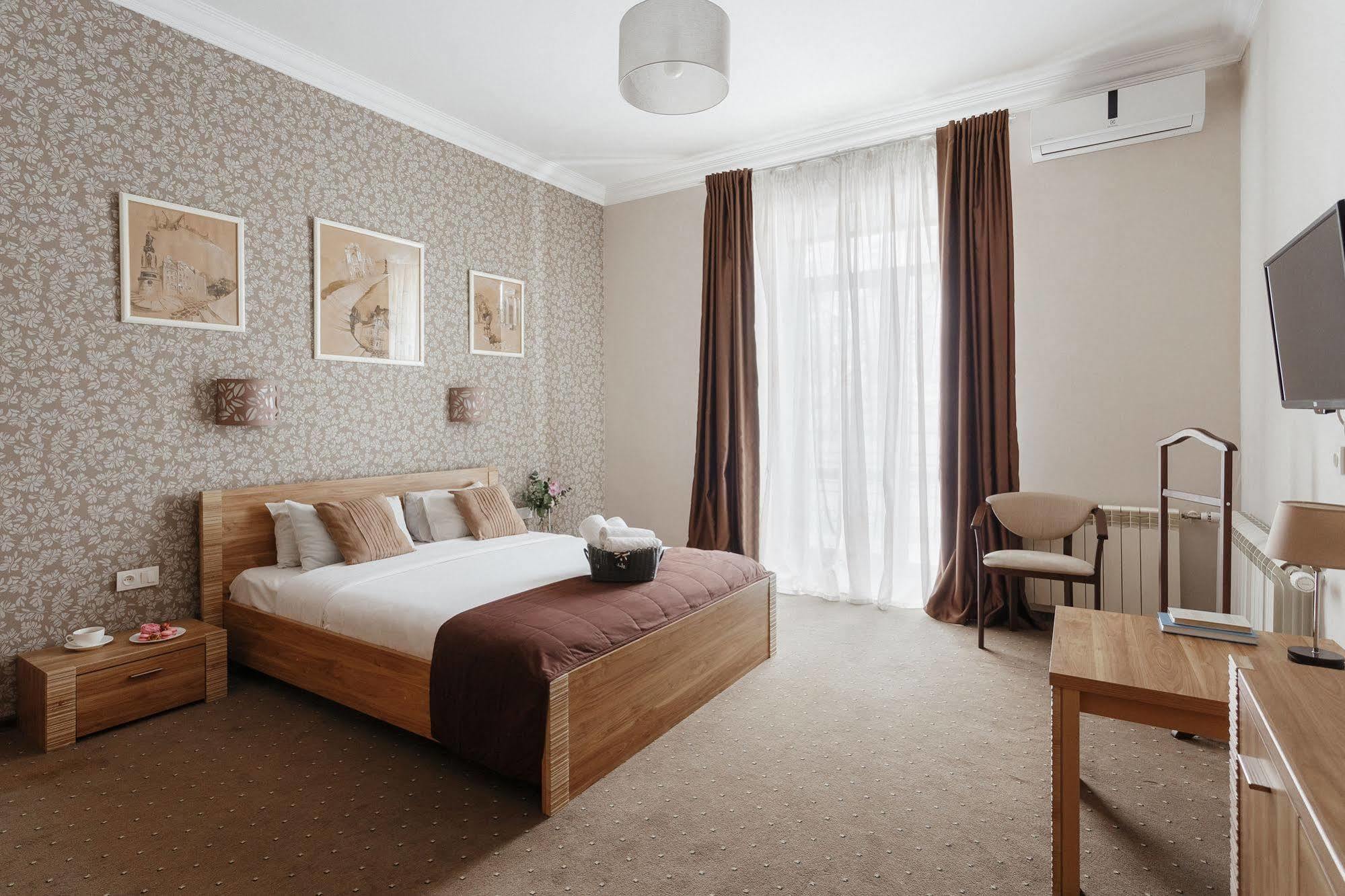 Noname Hotel Odessa Exteriör bild