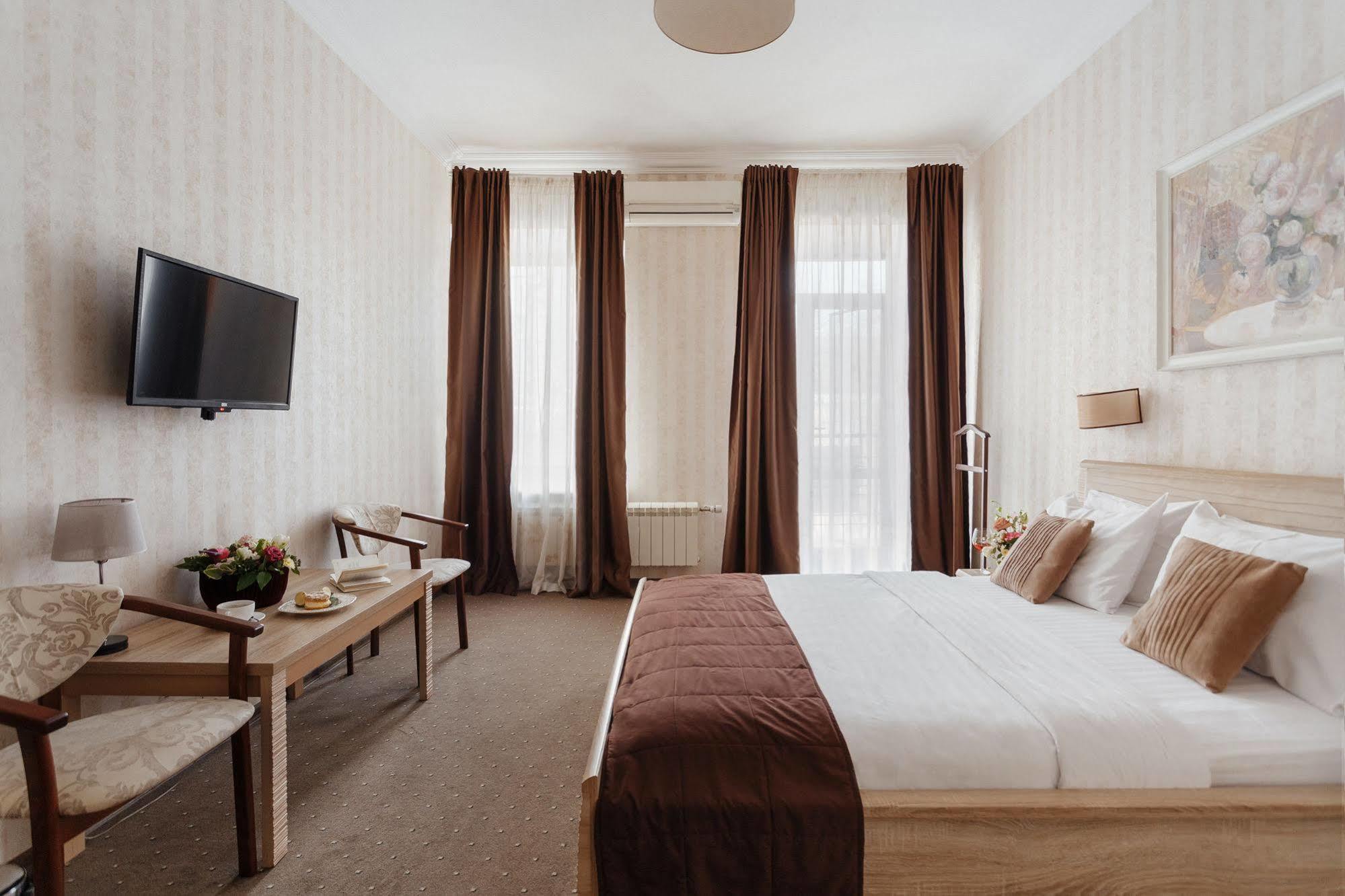 Noname Hotel Odessa Exteriör bild